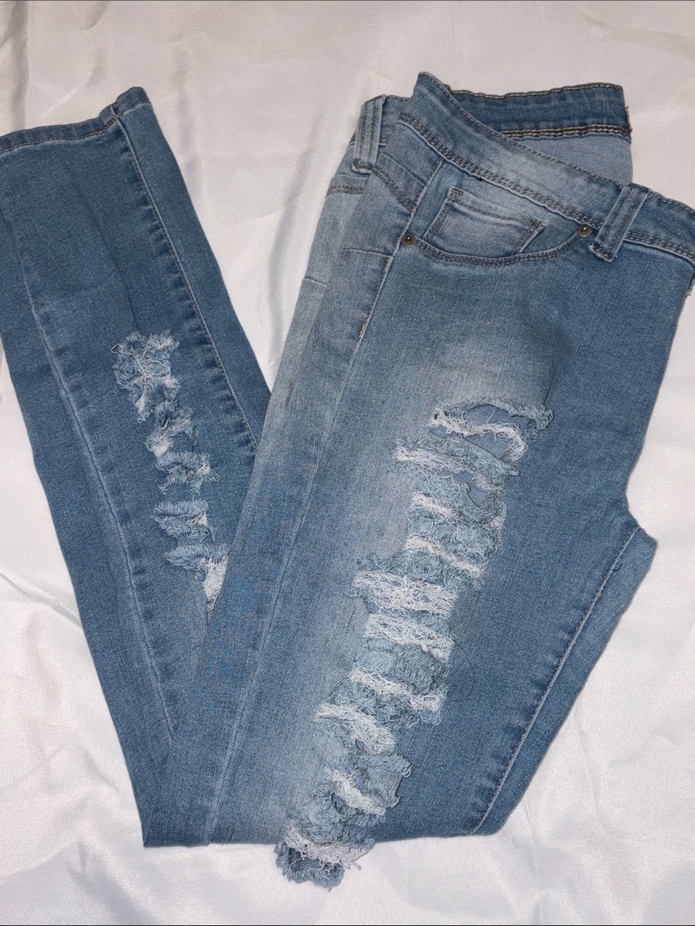 Blue Savvy Women's Light Blue Distressed Skinny Jeans size 11
